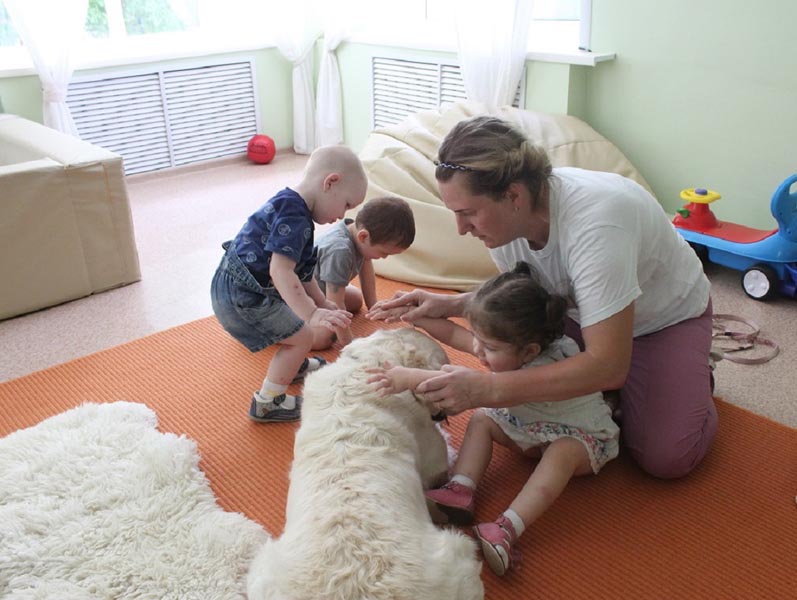 Собаки – одни из лучших помощников в реабилитации особенных детей