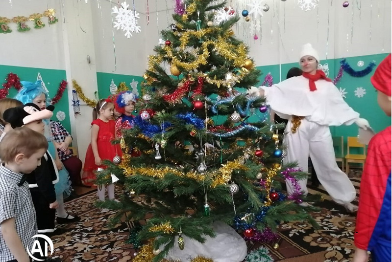 Новогодней сказкой начался праздник для ребят Филиала центра «Коррекция и развитие» в р.п. Красные Баррикады